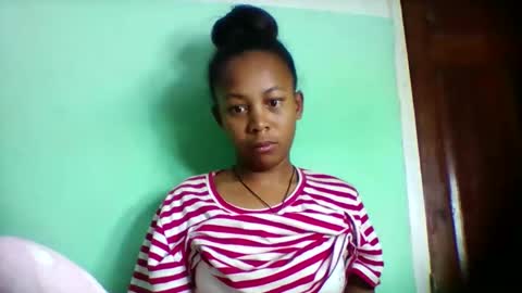 Snapshot of sandra1253099 chatting on 05/18/26, 05:02 sandra1253099 online show from 05/18/26, 05:02