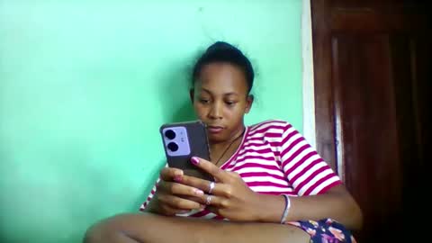 Snapshot of sandra1253099 chatting on 05/18/26, 05:08 sandra1253099 online show from 05/18/26, 05:08