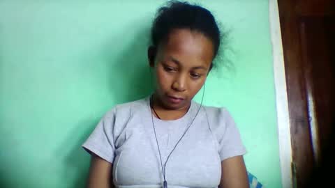 Snapshot of sandra1253099 chatting on 05/19/26, 05:08 sandra1253099 online show from 05/19/26, 05:08