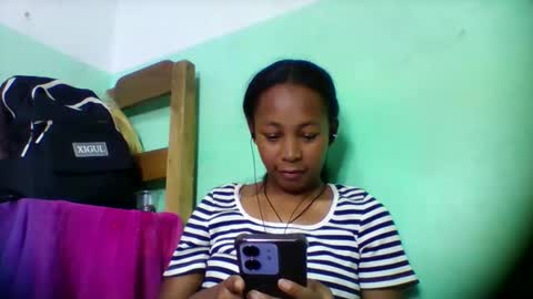 Snapshot of sandra1253099 chatting on 06/05/26, 07:03 sandra1253099 online show from 06/05/26, 07:03