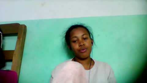 Snapshot of sandra1253099 chatting on 06/21/26, 08:00 sandra1253099 online show from 06/21/26, 08:00