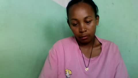 Snapshot of sandra1253099 chatting on 08/03/26, 04:00 sandra1253099 online show from 08/03/26, 04:00