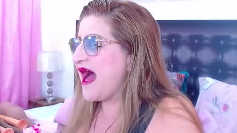 SANDRA online show from 09/23/25, 11:35