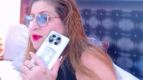 SANDRA online show from 11/20/25, 11:10