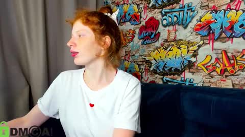 Sandra online show from 09/19/25, 01:18