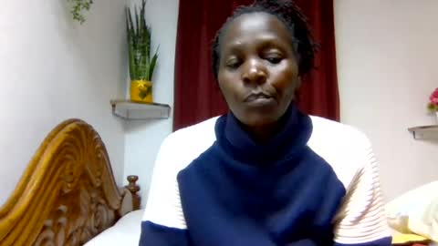 Snapshot of sandra_milly chatting on 06/24/26, 08:02 sandra online show from 06/24/26, 08:02