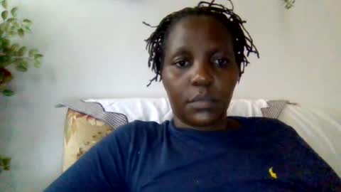 Snapshot of sandra_milly chatting on 06/26/26, 05:23 sandra online show from 06/26/26, 05:23