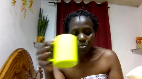 Snapshot of sandra_milly chatting on 07/05/26, 09:38 sandra online show from 07/05/26, 09:38