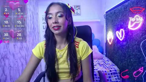 sandra  online show from 06/18/26, 04:35