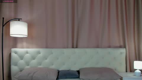Snapshot of sandra_rosss chatting on 05/15/26, 11:12 Sandra online show from 05/15/26, 11:12