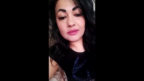 Snapshot of sandrabenet chatting on 04/21/26, 12:22 Sandra online show from 04/21/26, 12:22