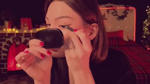 Snapshot of sandraboyl chatting on 12/03/25, 02:19 Sandy online show from 12/03/25, 02:19