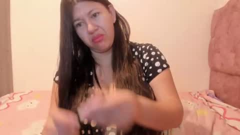 Snapshot of sandraclarkx69 chatting on 06/15/26, 11:34 sandraclarkx69 online show from 06/15/26, 11:34