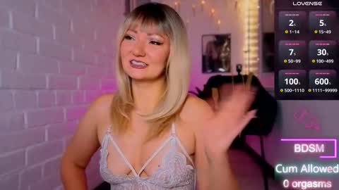 Snapshot of sandralawrence chatting on 10/20/25, 09:48 Schedule uploadedTake a look on NEW showAnd 2 Secret shows this month See youhope often online show from 10/20/25, 09:48