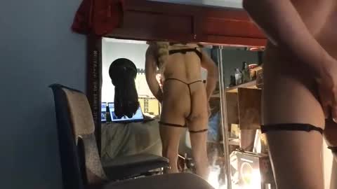 Sandra online show from 04/29/26, 08:07