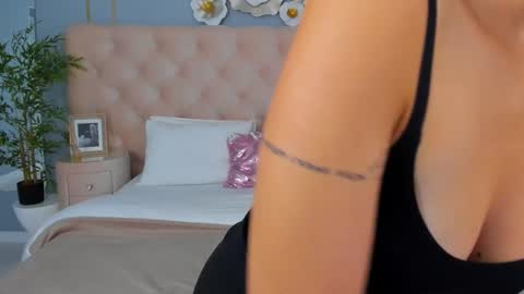 San online show from 09/15/25, 03:17