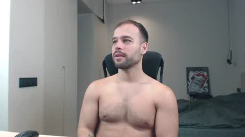 Snapshot of sandro_best chatting on 06/14/26, 09:11 DeAlex online show from 06/14/26, 09:11