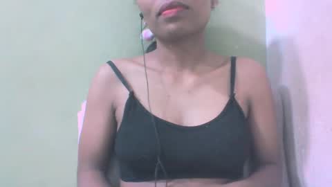 sandy735579 online show from 04/28/26, 03:33