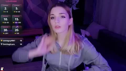 Snapshot of sandy_belle88 chatting on 10/31/25, 08:21 sandy_belle88 online show from 10/31/25, 08:21