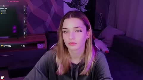 Snapshot of sandy_belle88 chatting on 11/19/25, 09:15 sandy_belle88 online show from 11/19/25, 09:15