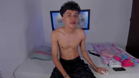 sandy_straw online show from 03/04/26, 05:08