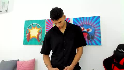 Snapshot of santana_maximo chatting on 03/24/26, 01:27 Maximo Santana online show from 03/24/26, 01:27