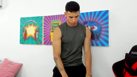 Snapshot of santana_maximo chatting on 04/02/26, 01:20 Maximo Santana online show from 04/02/26, 01:20