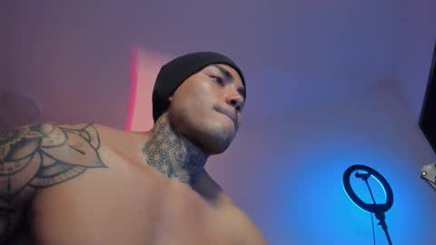 Santi Ferrer online show from 12/14/25, 01:33