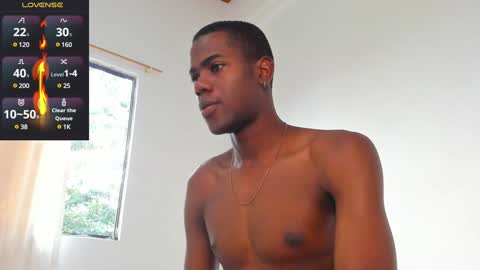 Snapshot of santi_brown1 chatting on 01/16/25, 07:41 Santibrown online show from 01/16/25, 07:41