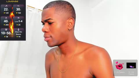 Snapshot of santi_brown1 chatting on 02/09/25, 11:15 Santibrown online show from 02/09/25, 11:15