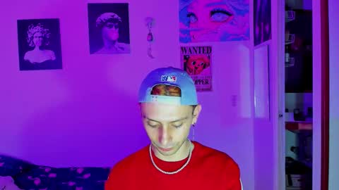 Santi online show from 11/16/25, 03:56