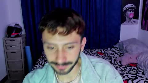 Snapshot of santi_mateo chatting on 03/27/26, 03:56 Santi online show from 03/27/26, 03:56