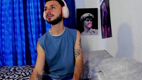 Snapshot of santi_mateo chatting on 06/04/26, 07:53 Santi online show from 06/04/26, 07:53