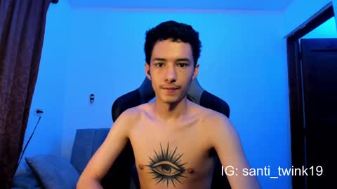 santi_twink19 online show from 12/16/24, 10:29
