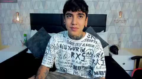 SantiAbader online show from 11/21/25, 12:04