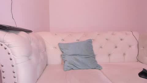 santiago_huntt online show from 02/25/25, 02:33