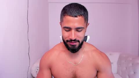 santiago_huntt online show from 03/07/25, 11:16