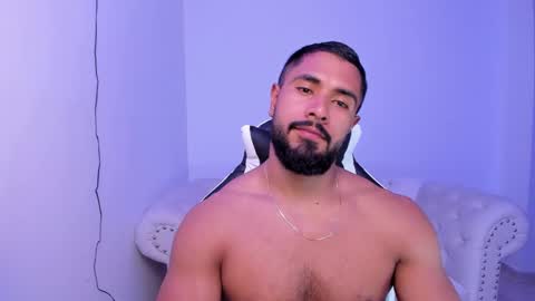 santiago_huntt online show from 03/10/25, 09:40