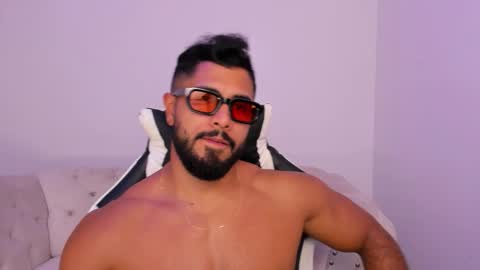 Snapshot of santiago_huntt chatting on 03/24/26, 07:41 santiago_huntt online show from 03/24/26, 07:41