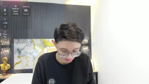 santiago_russo18 online show from 10/01/25, 01:06