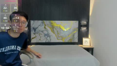 santiago_russo18 online show from 10/08/25, 12:58