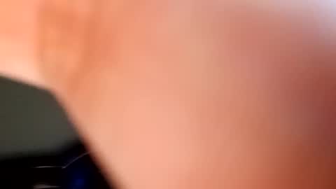 Snapshot of santifun33 chatting on 10/20/25, 04:46 Santiago online show from 10/20/25, 04:46