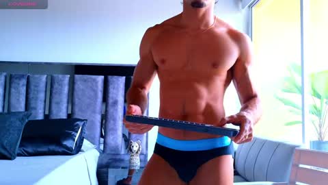 Santiago Seans online show from 05/11/26, 03:29