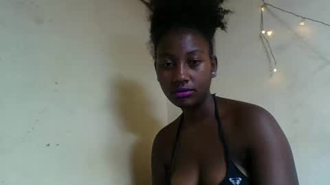 santiola online show from 03/12/26, 12:06