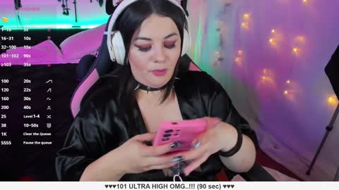 Liah Santos online show from 12/13/24, 04:05