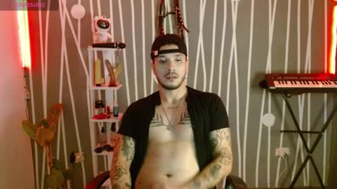 Snapshot of santti_torres chatting on 01/08/25, 02:14 Santy Torres online show from 01/08/25, 02:14