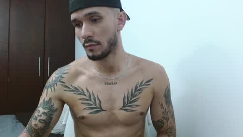 Snapshot of santti_torres chatting on 05/18/26, 10:48 Santy Torres online show from 05/18/26, 10:48