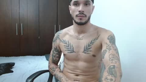 Snapshot of santti_torres chatting on 05/20/26, 04:51 Santy Torres online show from 05/20/26, 04:51