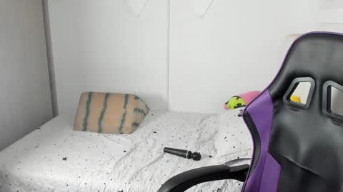 Mr. Santiago online show from 12/01/24, 04:29