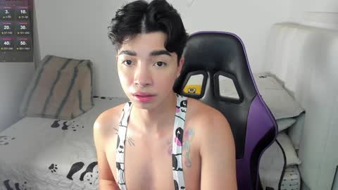 Mr. Santiago online show from 02/08/25, 01:33